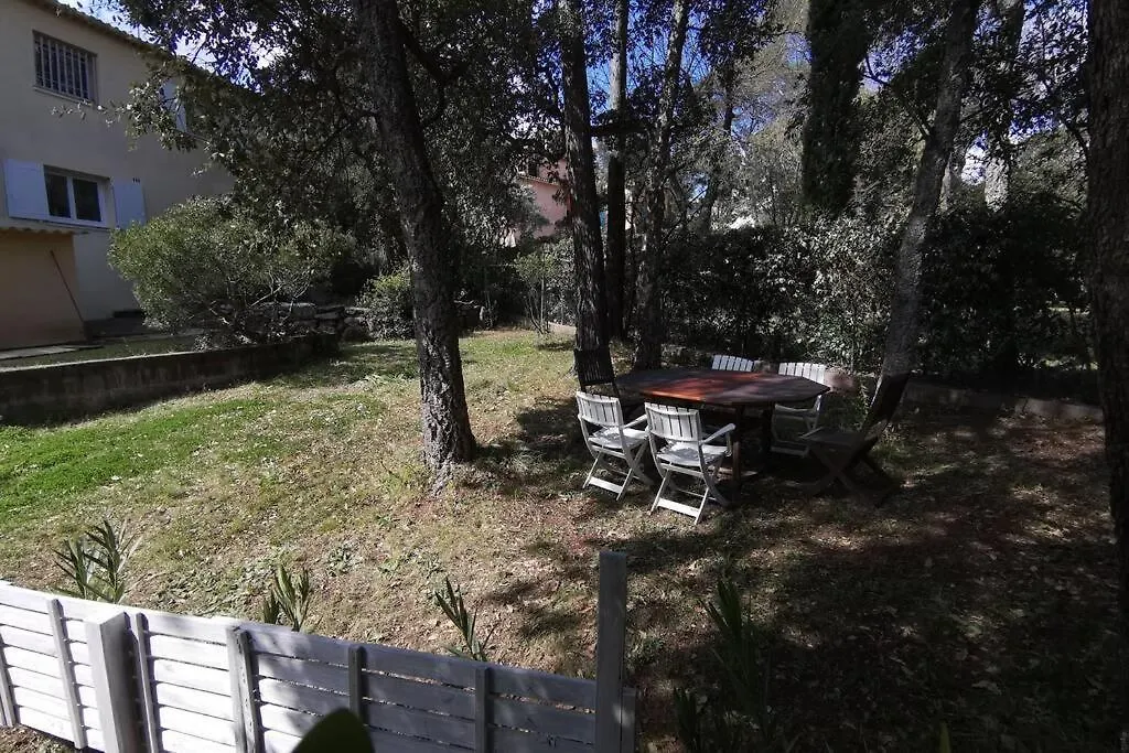 بيت للعطل Location Rez De Maison Dans Quartier Charmant Saint-Raphaël